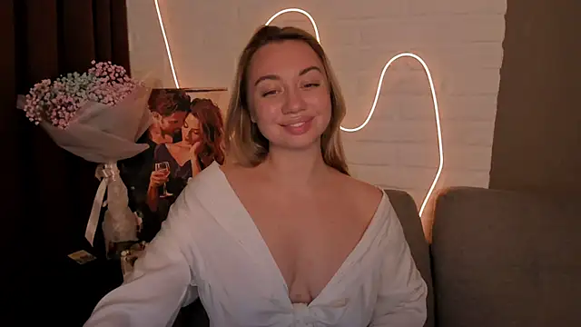 Snapshot of DanielaWisse chatting on 12-16-24, 02:36 DanielaWisse online show from 12-16-24, 02:36