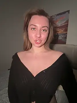 Snapshot of DanielaWisse chatting on 02-10-26, 01:37 DanielaWisse online show from 02-10-26, 01:37