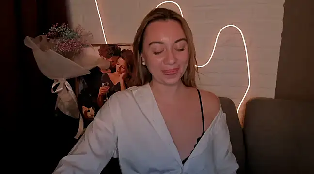 Snapshot of DanielaWisse chatting on 01-10-25, 04:33 DanielaWisse online show from 01-10-25, 04:33