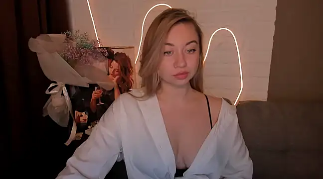 Snapshot of DanielaWisse chatting on 01-11-25, 12:01 DanielaWisse online show from 01-11-25, 12:01
