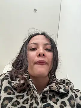 Megan Rodrigo online show from 06-16-26, 01:00
