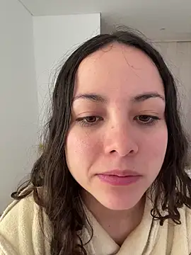 Megan Rodrigo online show from 06-01-26, 01:00