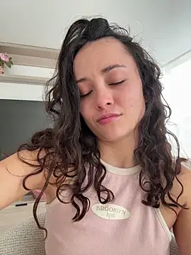 Megan Rodrigo online show from 07-04-26, 06:12