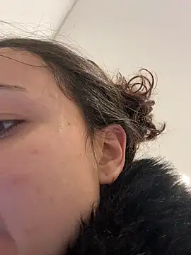 Megan Rodrigo online show from 06-17-26, 05:18