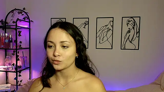 Megan Rodrigo online show from 10-10-25, 07:15