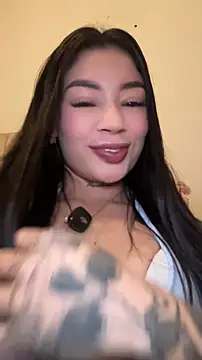 Roxanne 08 online show from 04-15-26, 09:59