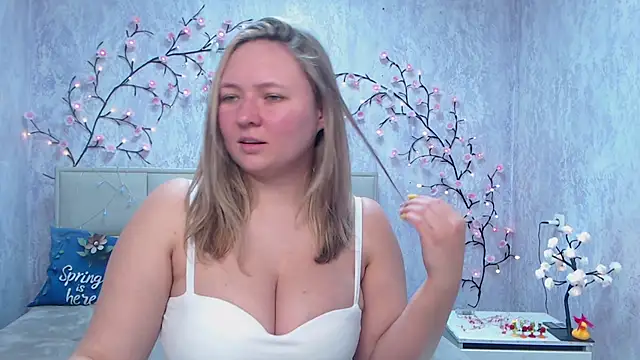 SallyVerda online show from 05-11-26, 06:05