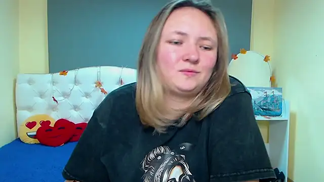 SallyVerda online show from 11-18-25, 07:39