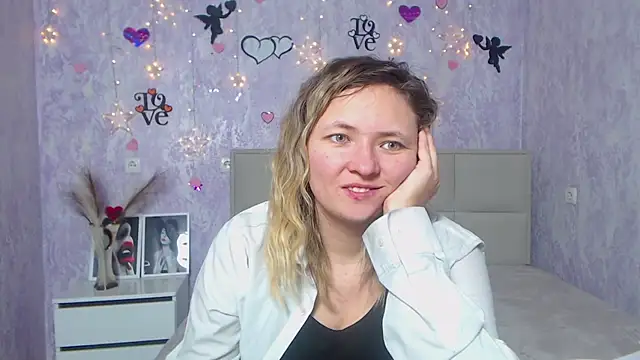 Snapshot of SallyVerda chatting on 02-20-25, 04:07 SallyVerda online show from 02-20-25, 04:07