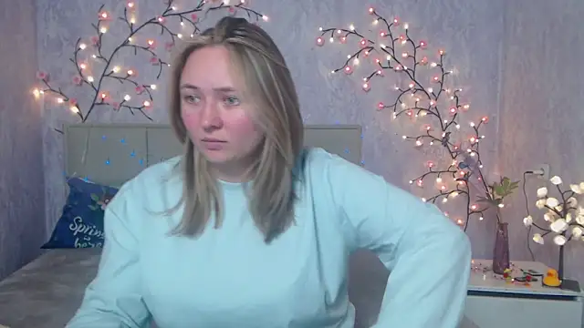 SallyVerda online show from 04-30-26, 06:26