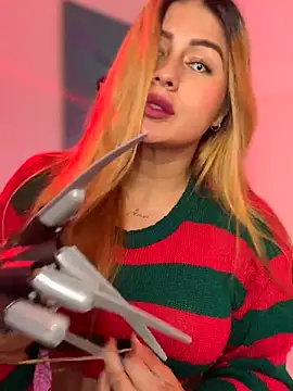 Amber Martins  online show from 10-21-25, 01:27