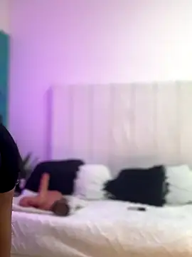 Amber Martins  online show from 11-25-25, 02:01