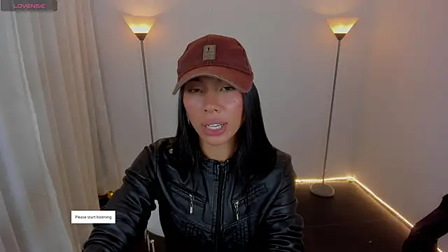 Dayanna tecca online show from 04-17-26, 10:23