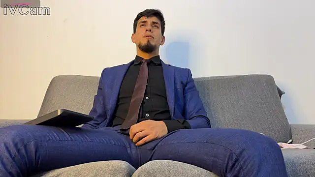 Tom blunt96 online show from 04-14-26, 11:10