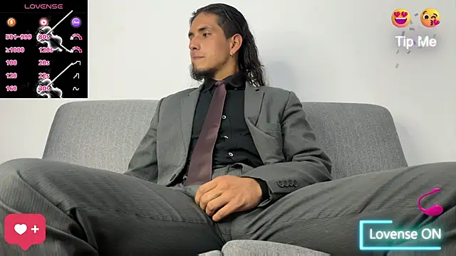 Tom blunt96 online show from 11-26-25, 06:35