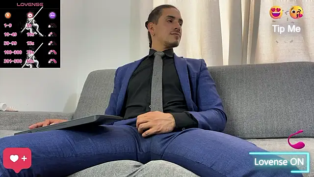 Tom blunt96 online show from 02-11-26, 05:02