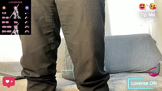 Tom blunt96 online show from 11-08-25, 12:31