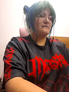 lucky-leah online show from 03-10-26, 04:27