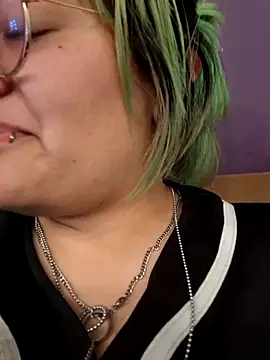 lucky-leah online show from 09-25-25, 04:07