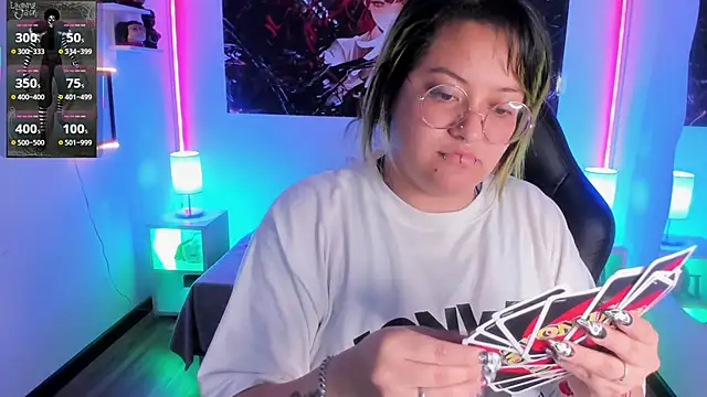 lucky-leah online show from 11-04-25, 04:05