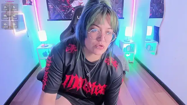 lucky-leah online show from 02-26-26, 04:12