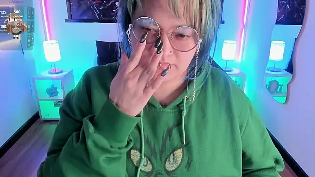 lucky-leah online show from 04-01-26, 03:41