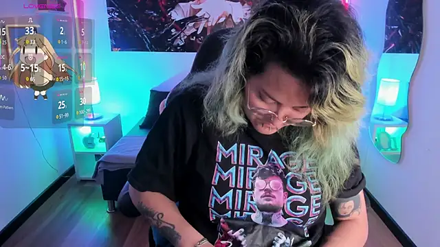 lucky-leah online show from 10-17-25, 03:43