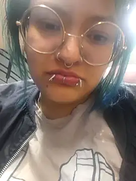 lucky-leah online show from 06-26-26, 03:45