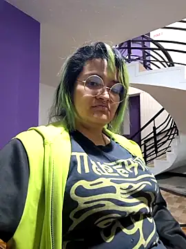 lucky-leah online show from 09-27-25, 03:23