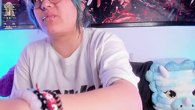 lucky-leah online show from 07-19-26, 03:37
