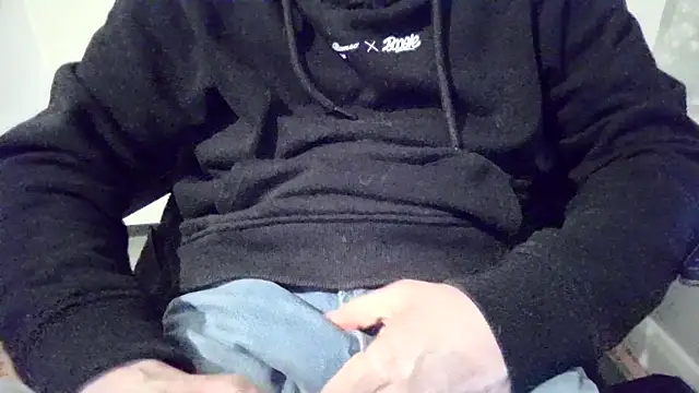hornyguyuk1973 online show from 04-09-26, 10:49