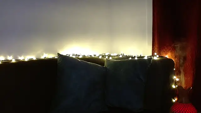 pearllatin online show from 10-23-25, 01:04