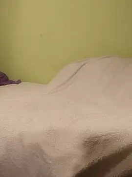 Snapshot of niesmialy39oon chatting on 11-02-25, 04:45 niesmialy39oon online show from 11-02-25, 04:45