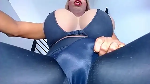 valentinabigcock23 online show from 11-22-25, 08:08