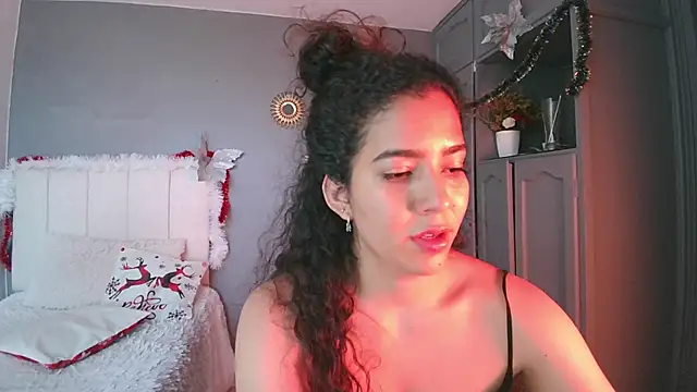 Snapshot of arteverena chatting on 12-31-24, 09:39 arteverena online show from 12-31-24, 09:39