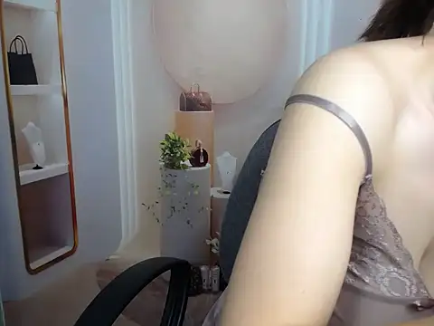 Love bug15 online show from 09-14-25, 07:42