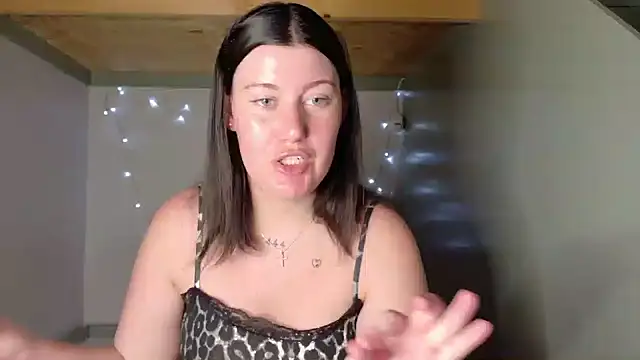 C1eopatra online show from 11-27-25, 07:14