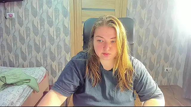 Snapshot of valery1610 chatting on 07-28-26, 08:22 valery1610 online show from 07-28-26, 08:22
