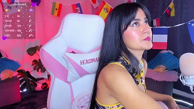 Snapshot of Violetta_kim1 chatting on 07-11-26, 09:15 Violetta kim1 online show from 07-11-26, 09:15