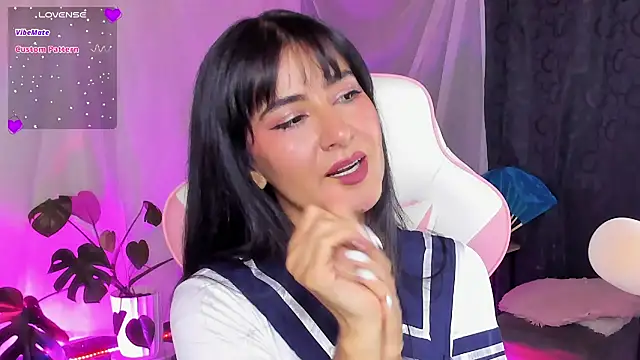 Snapshot of Violetta_kim1 chatting on 07-25-26, 11:00 Violetta kim1 online show from 07-25-26, 11:00