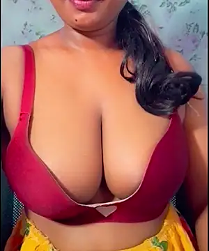 Snapshot of SLteena chatting on 05-18-26, 03:28 SLteena online show from 05-18-26, 03:28