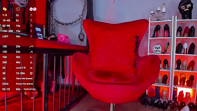 Snapshot of MistressAndre chatting on 10-03-25, 08:43 MistressAndre online show from 10-03-25, 08:43