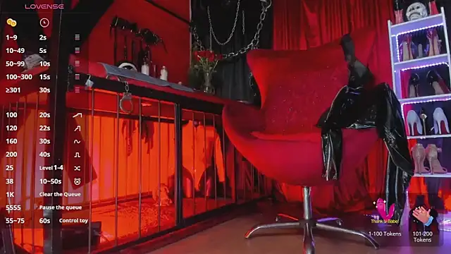 Snapshot of MistressAndre chatting on 05-29-26, 08:04 MistressAndre online show from 05-29-26, 08:04