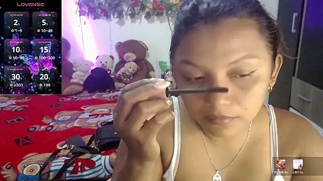Snapshot of sexysusan4you chatting on 06-12-26, 08:28 sexysusan4you online show from 06-12-26, 08:28