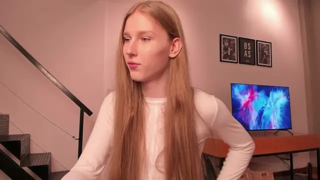 Snapshot of Mira_Lite chatting on 05-24-26, 11:04 Mira Lite online show from 05-24-26, 11:04