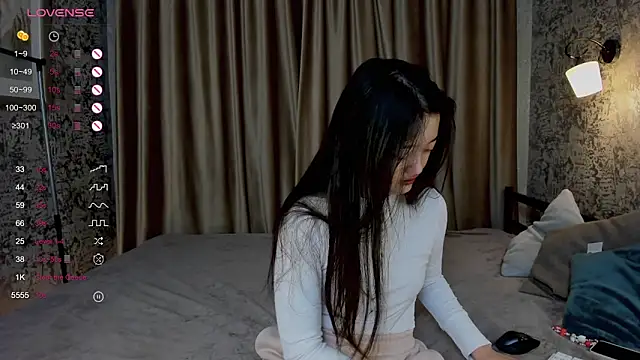 FreyaRaya online show from 09-15-25, 03:07