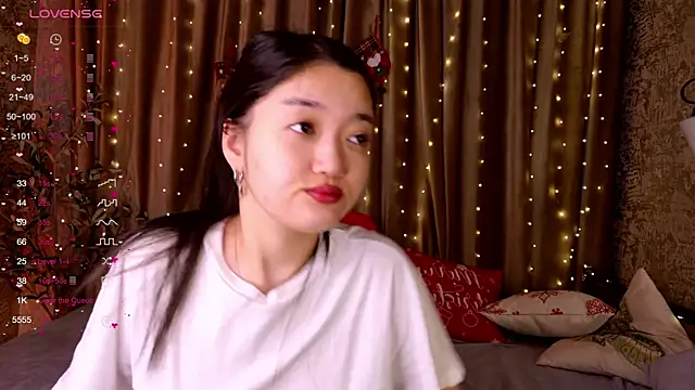 FreyaRaya online show from 12-21-25, 03:30