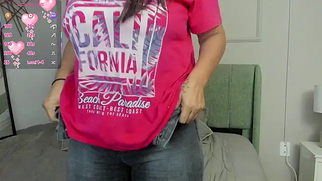 Sussanewolf online show from 02-27-26, 01:44