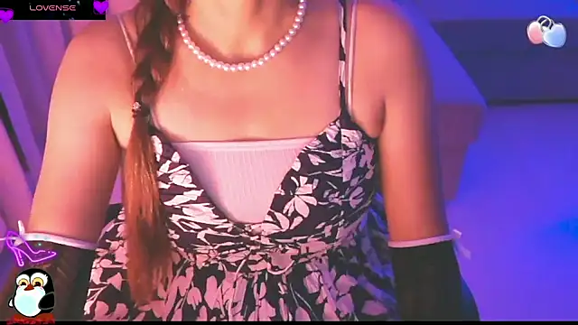 Snapshot of _Blue_Ruubyy_ chatting on 02-12-26, 04:18 Blue Ruubyy online show from 02-12-26, 04:18