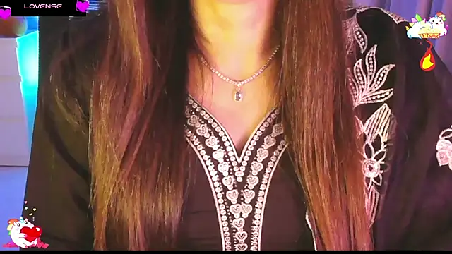  Blue Ruubyy  online show from 06-15-26, 03:44